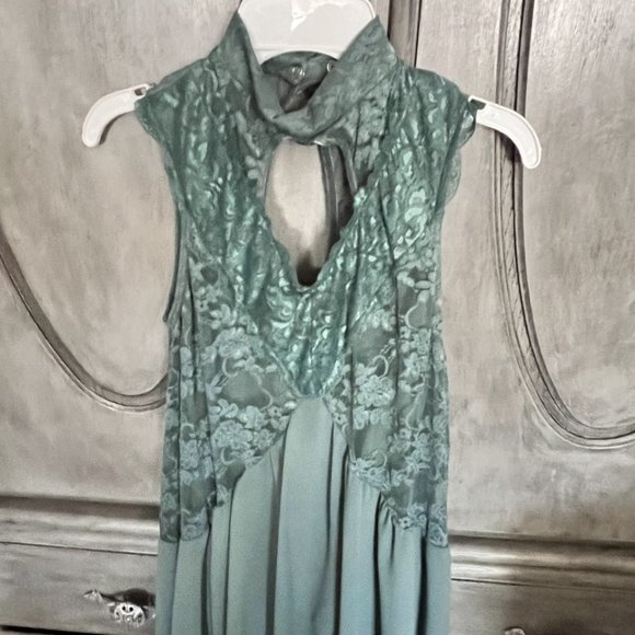 NEW Weissman Showtime Costume:  Never Letting Go 10841 - Picture 2 of 4